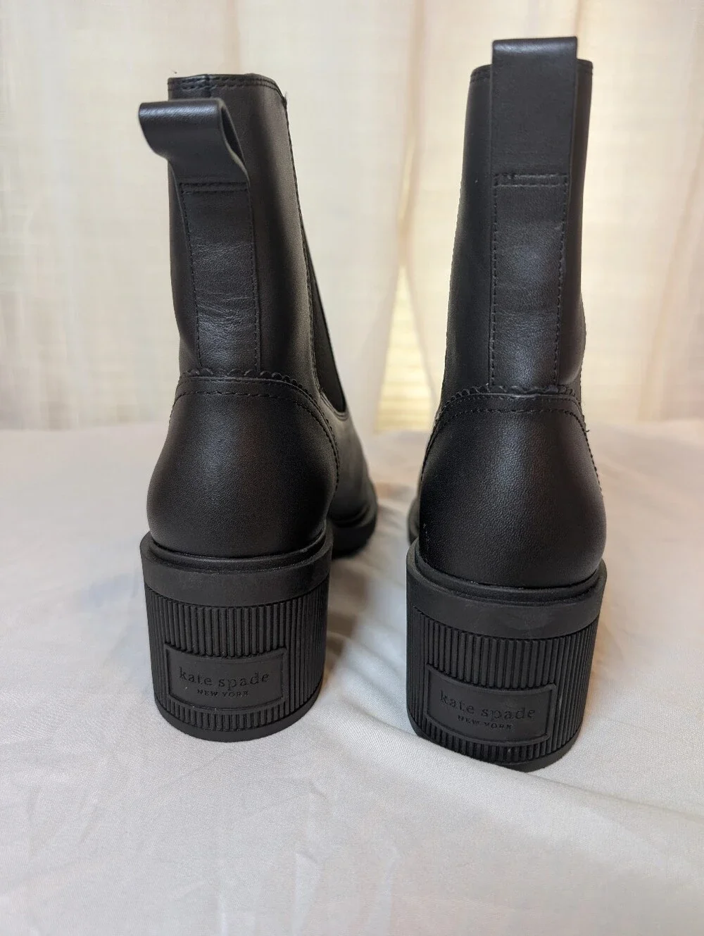 Kate Spade Drew Heeled Chelsea Bootie Size 8B Black Quiet Luxury Ankle Boot - Picture 7 of 14